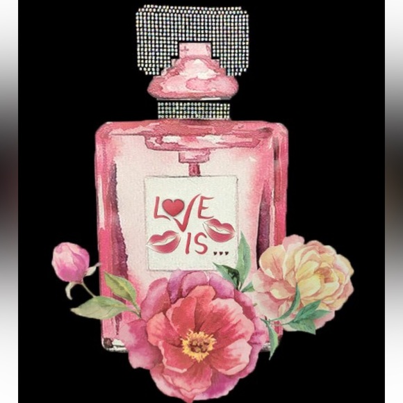 69 Chic Euro Graphic Tee with Detailed Tulle Sleeves - Picture 2 of 2